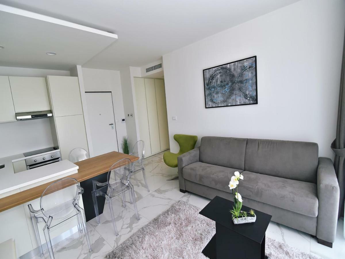 אופטיה Apartments In Villa Ziza, Rooftop Swimming Pool מראה חיצוני תמונה
