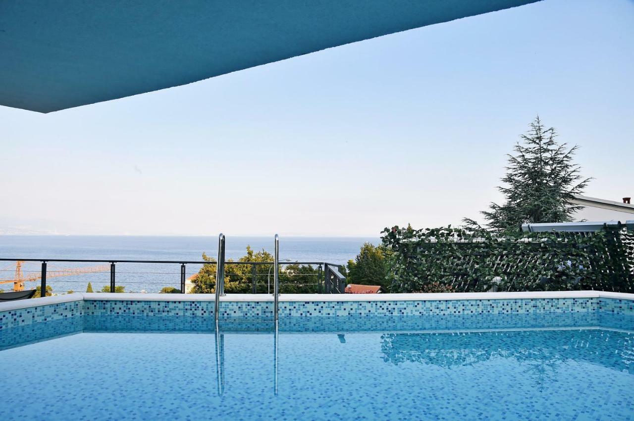 אופטיה Apartments In Villa Ziza, Rooftop Swimming Pool מראה חיצוני תמונה