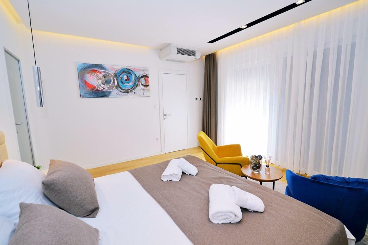 אופטיה Apartments In Villa Ziza, Rooftop Swimming Pool מראה חיצוני תמונה
