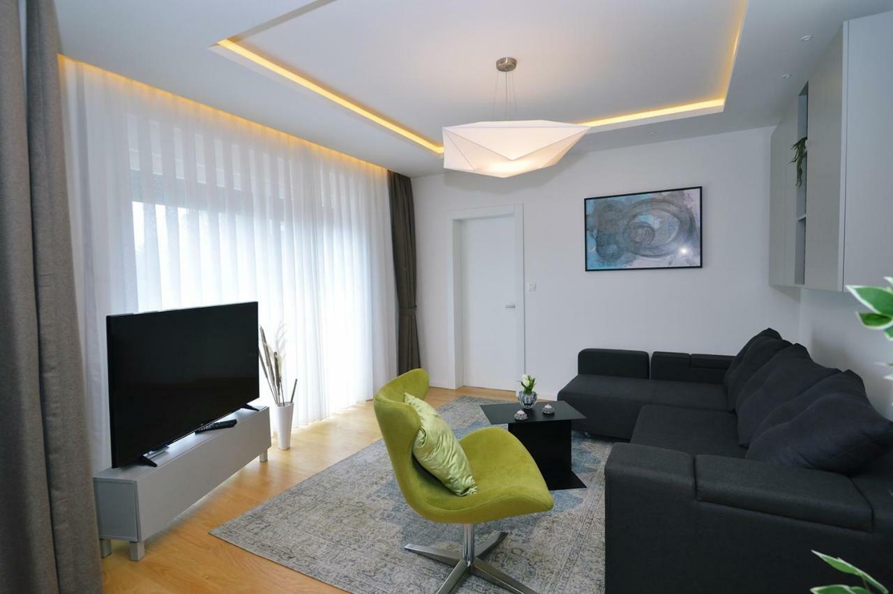 אופטיה Apartments In Villa Ziza, Rooftop Swimming Pool מראה חיצוני תמונה