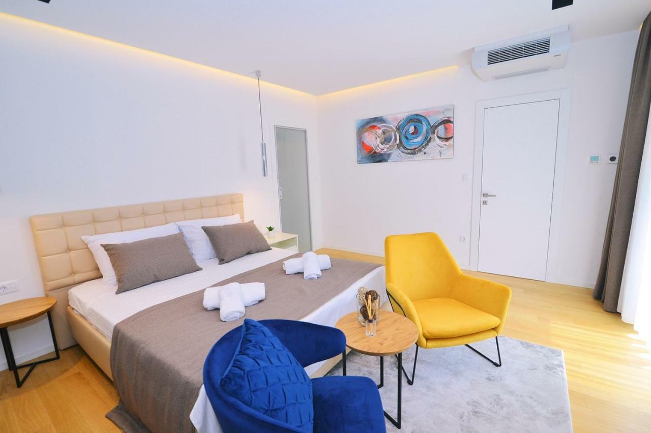 אופטיה Apartments In Villa Ziza, Rooftop Swimming Pool מראה חיצוני תמונה